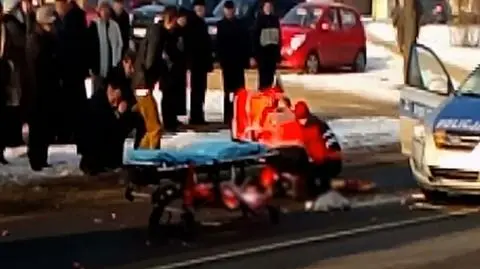 Radiowóz potrącił 66-letnią kobietę. Ofiara w stanie krytycznym