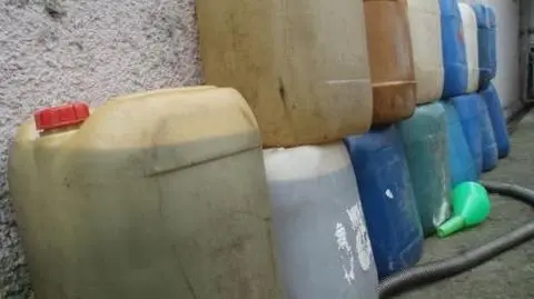 Na autostradowym parkingu ukradli 850 litrów benzyny