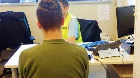 19-latek odpowie za dwa napady na placówkę pożyczkową