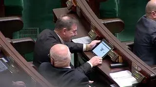 Kancelaria Sejmu wyposażyła posłów w tablety w 2012 r.