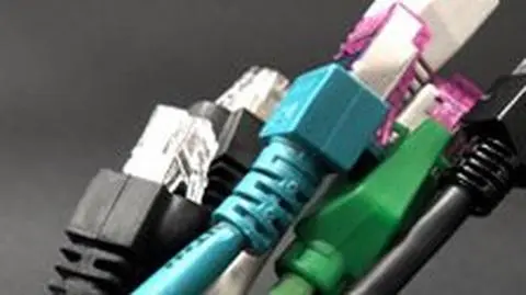 Rząd nie daje za wygraną. 
Znów chce ograniczać internet