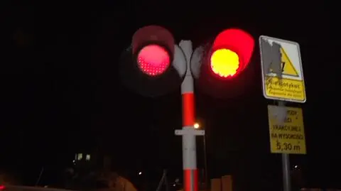 Dróżnik trafił do szpitala. Zastąpili go policjanci