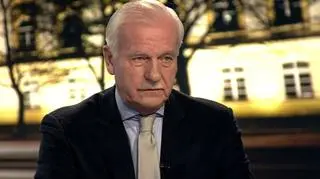 Andrzej Olechowski broni decyzji KE?