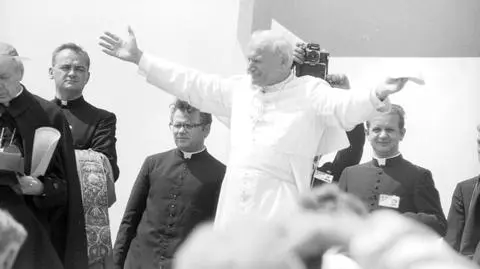 Papież Jan Paweł II w Watykanie, lipiec 1982 roku