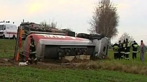 27 ton oleju napędowego na drodze