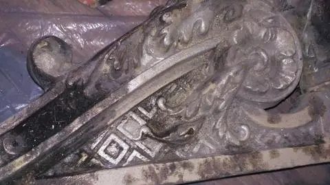 Piece of old moulding was also found in the secret attic