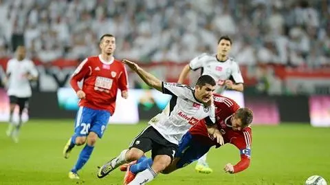 Matras w walce o piłkę