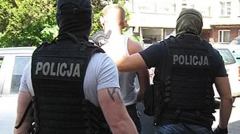 CBŚ rozbiło gang sutenerów