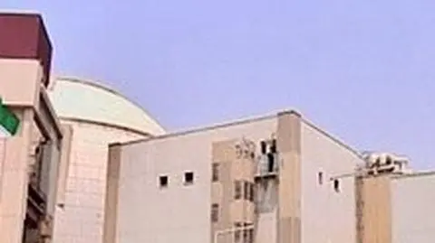 Londyn nie wyklucza 
ataku USA na Iran