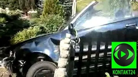 Pijany wjechał kabrioletem w płot