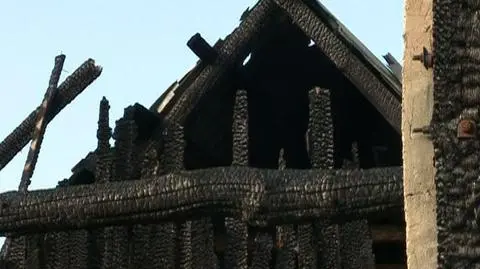 Płoną stodoły we wsi