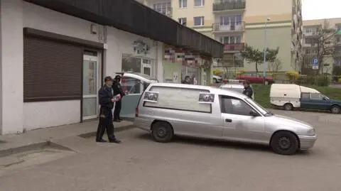 Karawan przed sklepem z dopalaczami