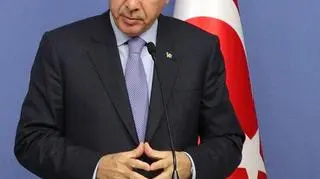 Oponenci Erdogana obawiają się, że zmiana systemu zwiastuje coraz bardziej autorytarne rządy w Turcji
