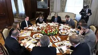 Miedwiediew przyjął w swej rezydencji przedstawicieli 8 gazet z UE
