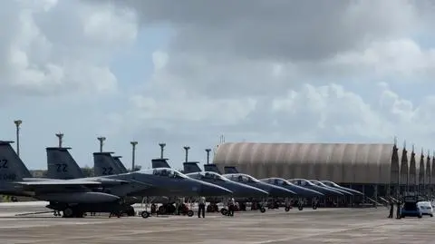 Kim Dzong Un grozi atakiem na wyspę Guam. Materiał "Faktów" TVN z 12 sierpnia