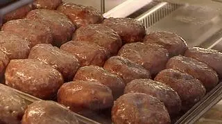 Służbowe pączki do opodatkowania