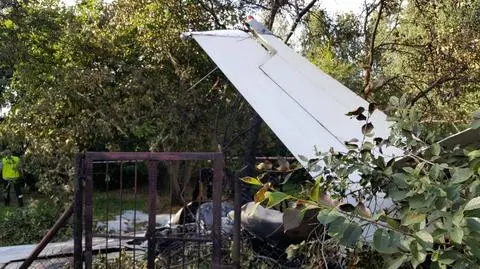 Łódź. Samolot spadł na ogródek działkowy