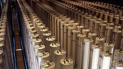 Porozumienie nuklearne podpisano w 2015 roku, ale Donald Trump zerwał je w 2017 roku (wideo archiwalne)