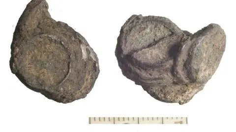 Archeolodzy z Kalisza odkryli zlepek monet z XI wieku