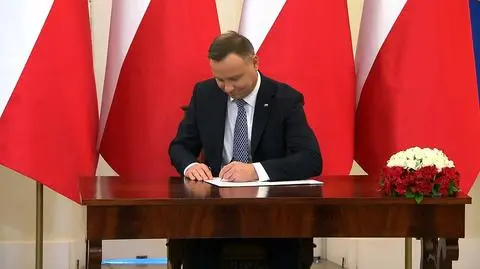 President has signed a new law. Pensioners and people on disability benefits can count on additional 888,25 zlotys