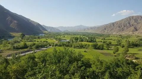 Afganistan. Bombardowanie obcego samolotu