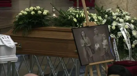 "Umarli są uparcie obecni, nie zasypiają". Ostatnie pożegnanie rodziny Kmiecików