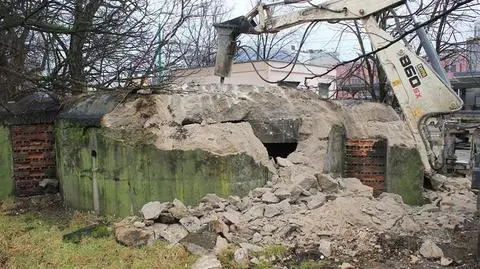 Poznań pozbywa się kolejnego bunkra. "Będzie kładka"