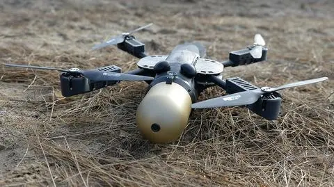Dron kamikadze Dragonfly (nagranie archiwalne wypowiedzi Antoniego Macierewicza)