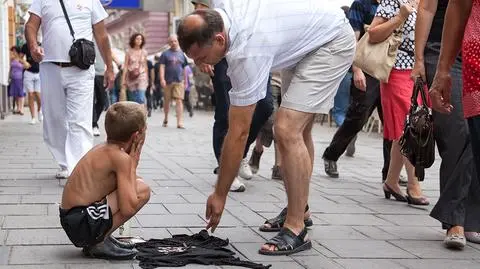 Raport UNICEF. Co piąte dziecko w krajach bogatych żyje w ubóstwie