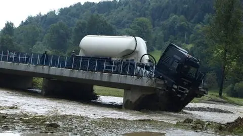 Zniszczenia po powodzi w Kasince Małej