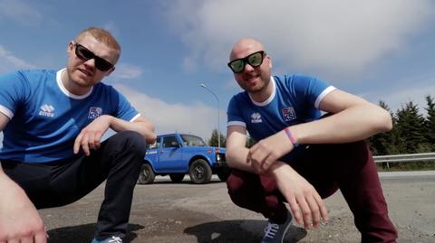 Dwaj kibice z Islandii jadą na mundial rosyjską ładą niwą