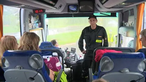 Mistrz olimpijski kontroluje autobusy
