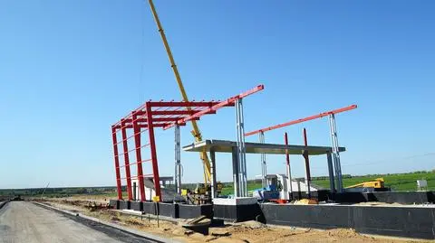 Przystanki Pomorskiej Kolei Metropolitalnej nabierają kształtu