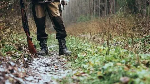 Myśliwy postrzelony na polowaniu