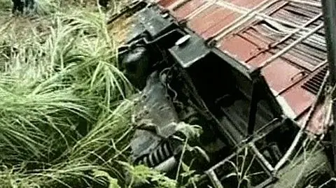 Błoto na torach przyczyną katastrofy