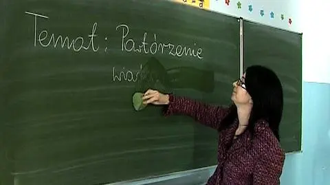 Nauczyciele walczą z MEN o podwyżki
