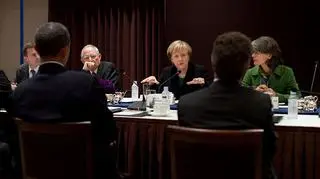Obama (tyłem) scedował Ukrainę na Merkel