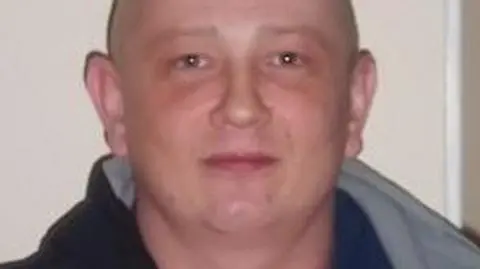 32-latek uciekł z zakładu karnego