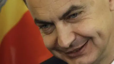 Zapatero: pier***ić turystykę