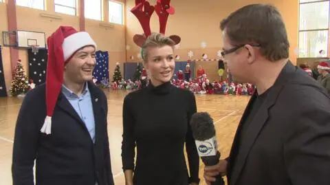 Słupsk: Joanna Krupa i Robert Biedroń rozdawali prezenty