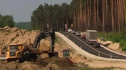 Dom, droga, buldożery