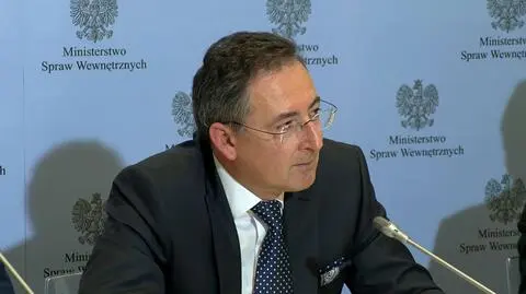Szef MSW Bartłomiej Sienkiewicz: czekam na raport policji