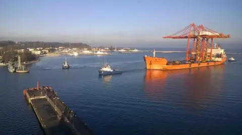 BTC kupiło nowe suwnice. Przypłynęły z Chin do Gdyni