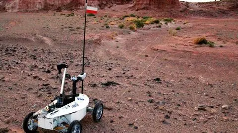 Polski łazik na pustyni pod Utah