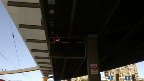 Awaria tablic z rozkładem. Chaos na przystankach
