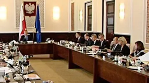 PiS: To jest robione bezprawnie 
PO: Odszedł Robespierre bez gilotyny