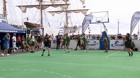 Mecz koszykówki w Gdyni