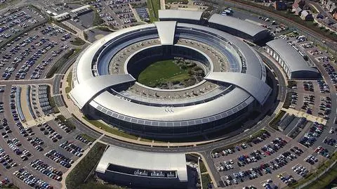 David Cameron chce wzmocnić monitorowanie aktywności w sieci