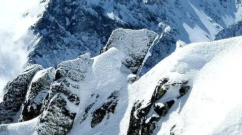 Lawina w Tatrach zejdzie przez jednego piechura