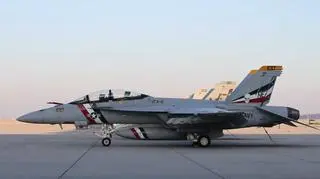 Samochód wbił się w myśliwiec od tyłu